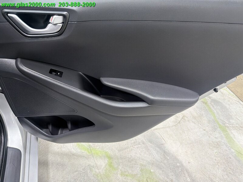 2018 Hyundai IONIQ Hybrid Blue - Photo 28 - Bethany, CT 06524