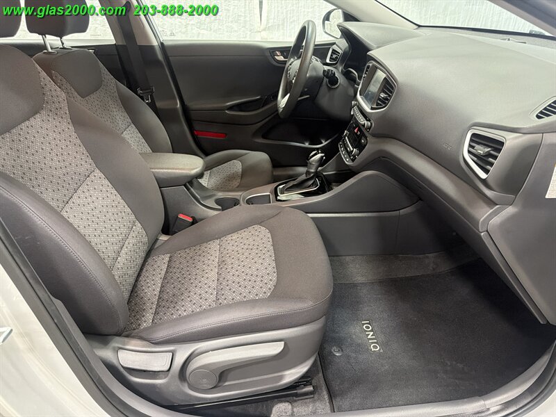 2018 Hyundai IONIQ Hybrid Blue - Photo 21 - Bethany, CT 06524