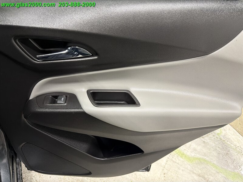2020 Chevrolet Equinox LS - Photo 29 - Bethany, CT 06524