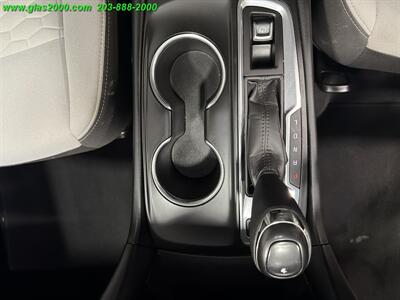 2020 Chevrolet Equinox LS - Photo 31 - Bethany, CT 06524
