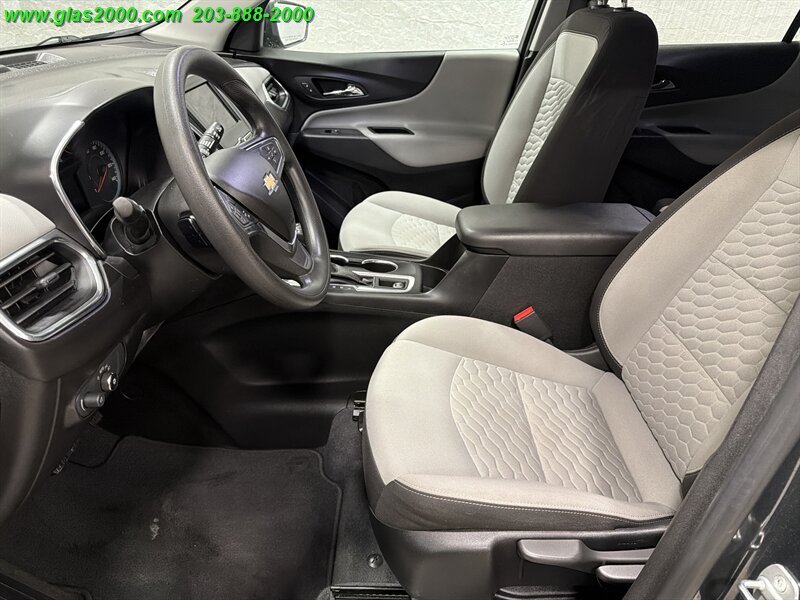 2020 Chevrolet Equinox LS - Photo 23 - Bethany, CT 06524