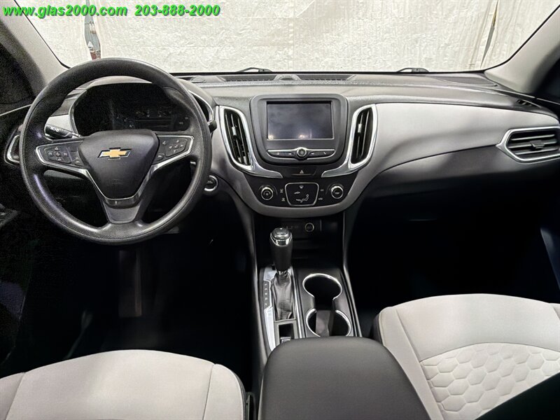 2020 Chevrolet Equinox LS - Photo 6 - Bethany, CT 06524