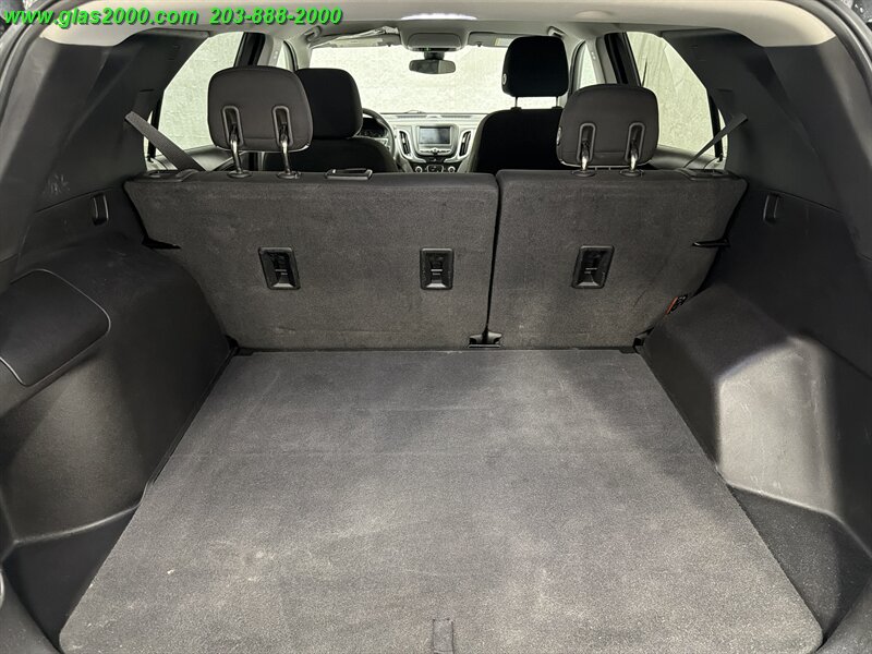 2020 Chevrolet Equinox LS - Photo 15 - Bethany, CT 06524