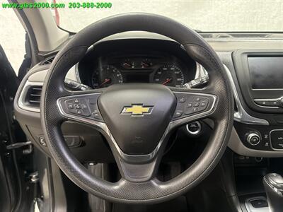 2020 Chevrolet Equinox LS - Photo 4 - Bethany, CT 06524
