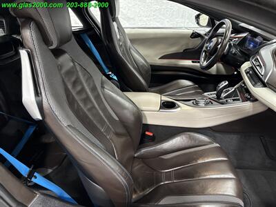 2016 BMW i8   - Photo 31 - Bethany, CT 06524