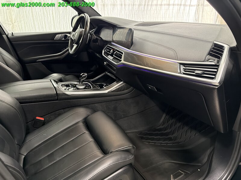 2022 BMW X7 xDrive40i - Photo 5 - Bethany, CT 06524