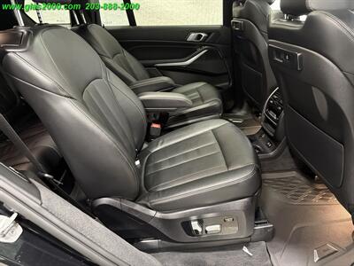 2022 BMW X7 xDrive40i - Photo 10 - Bethany, CT 06524