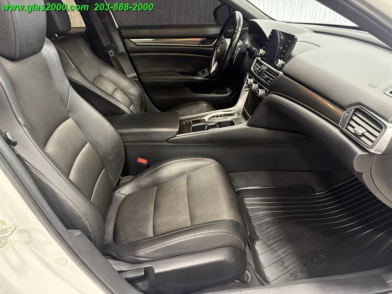 2020 Honda Accord Sport 2.0T - Photo 21 - Bethany, CT 06524