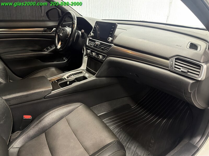 2020 Honda Accord Sport 2.0T - Photo 5 - Bethany, CT 06524