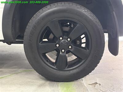 2019 RAM 1500 CLASSIC WARLOCK CREW CAB 4X4 - Photo 16 - Bethany, CT 06524