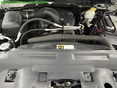 2019 RAM 1500 CLASSIC WARLOCK CREW CAB 4X4 - Photo 12 - Bethany, CT 06524