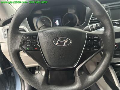 2016 Hyundai Sonata Hybrid SE   - Photo 4 - Bethany, CT 06524