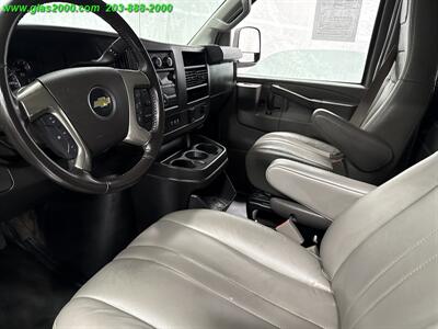 2019 Chevrolet Express Work Van Cargo   - Photo 3 - Bethany, CT 06524
