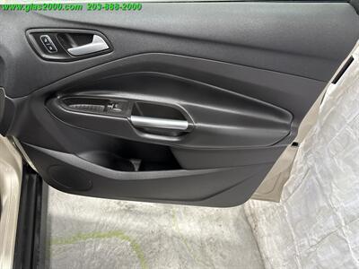 2017 Ford C-MAX Hybrid SE   - Photo 26 - Bethany, CT 06524