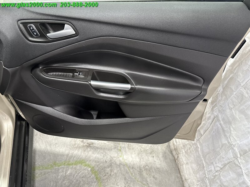 2017 Ford C-MAX Hybrid SE   - Photo 26 - Bethany, CT 06524