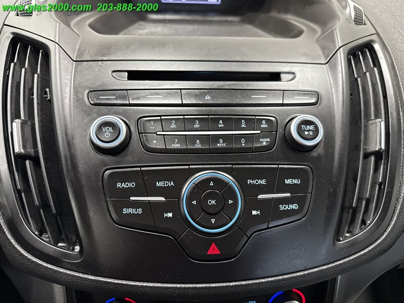 2017 Ford C-MAX Hybrid SE   - Photo 17 - Bethany, CT 06524