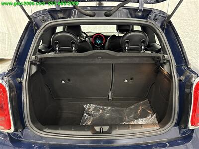 2016 MINI Cooper S HATCHBACK   - Photo 15 - Bethany, CT 06524