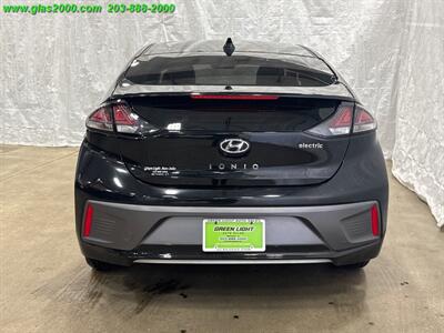 2020 Hyundai IONIQ Limited  Price reflects $4000.00 Federal EV credit for those who qualify! Price without EV credit is $17,999.00 - Photo 20 - Bethany, CT 06524