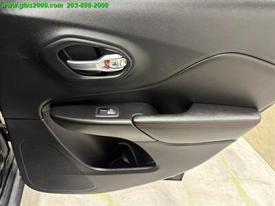 2022 Jeep Cherokee Trailhawk - Photo 26 - Bethany, CT 06524