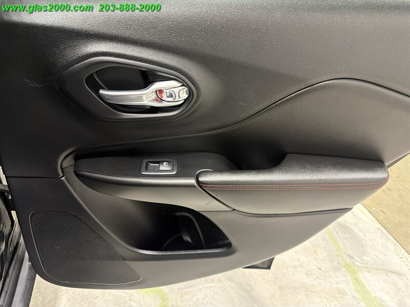 2022 Jeep Cherokee Trailhawk - Photo 26 - Bethany, CT 06524