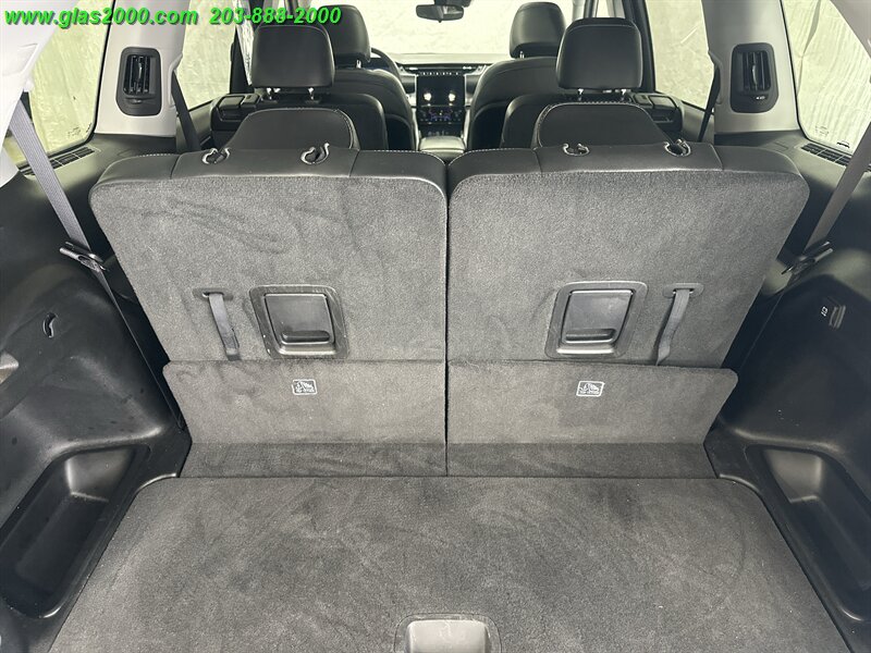 2023 Jeep Grand Cherokee Limited - Photo 15 - Bethany, CT 06524