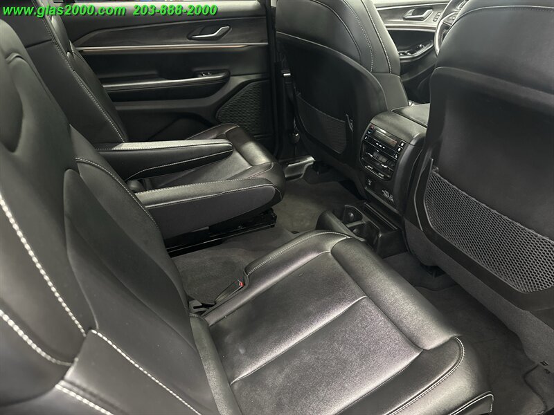 2023 Jeep Grand Cherokee Limited - Photo 10 - Bethany, CT 06524