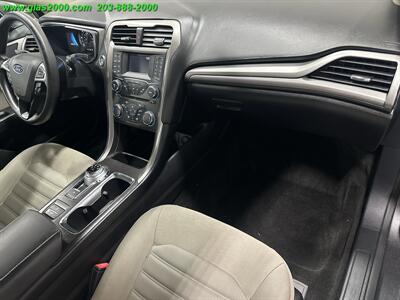 2018 Ford Fusion S - Photo 5 - Bethany, CT 06524