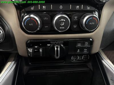 2022 RAM 1500 Laramie  CREW CAB 4X4 - Photo 39 - Bethany, CT 06524