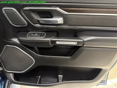 2022 RAM 1500 Laramie  CREW CAB 4X4 - Photo 26 - Bethany, CT 06524