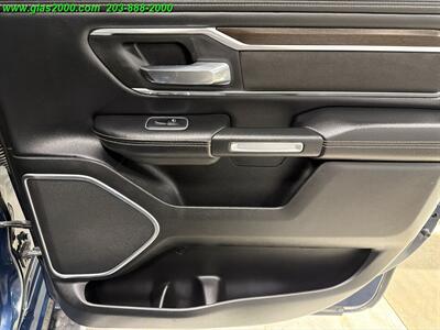 2022 RAM 1500 Laramie  CREW CAB 4X4 - Photo 29 - Bethany, CT 06524