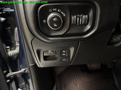 2022 RAM 1500 Laramie  CREW CAB 4X4 - Photo 34 - Bethany, CT 06524