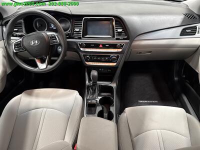 2018 Hyundai Sonata ECO   - Photo 13 - Bethany, CT 06524