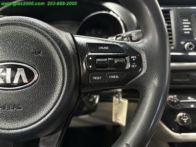 2018 Kia Sedona L - Photo 23 - Bethany, CT 06524