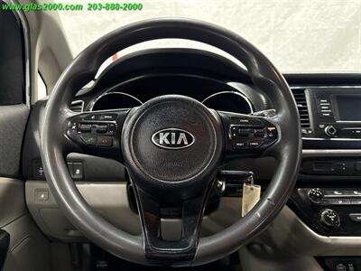 2018 Kia Sedona L - Photo 4 - Bethany, CT 06524