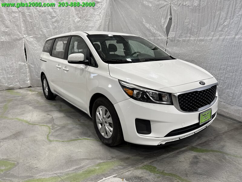 2018 Kia Sedona L - Photo 2 - Bethany, CT 06524