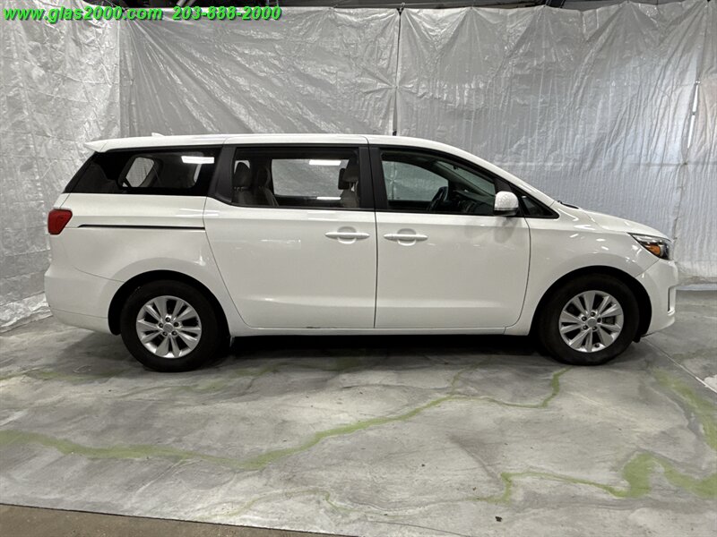 2018 Kia Sedona L - Photo 14 - Bethany, CT 06524