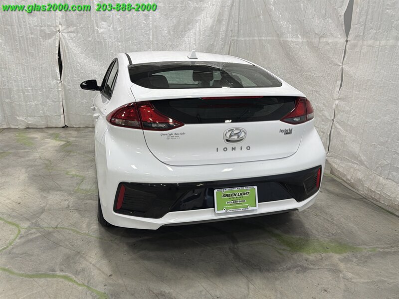 2018 Hyundai IONIQ HYBRID Blue - Photo 30 - Bethany, CT 06524