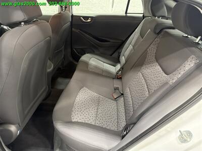 2018 Hyundai IONIQ HYBRID Blue - Photo 9 - Bethany, CT 06524