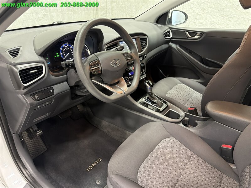 2018 Hyundai IONIQ HYBRID Blue - Photo 3 - Bethany, CT 06524