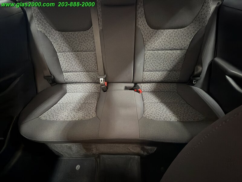2018 Hyundai IONIQ HYBRID Blue - Photo 18 - Bethany, CT 06524