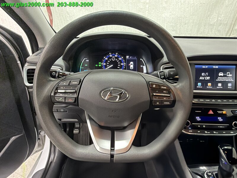 2018 Hyundai IONIQ HYBRID Blue - Photo 4 - Bethany, CT 06524