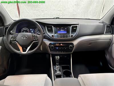 2018 Hyundai Tucson SE - Photo 6 - Bethany, CT 06524