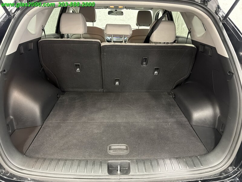 2018 Hyundai Tucson SE - Photo 15 - Bethany, CT 06524