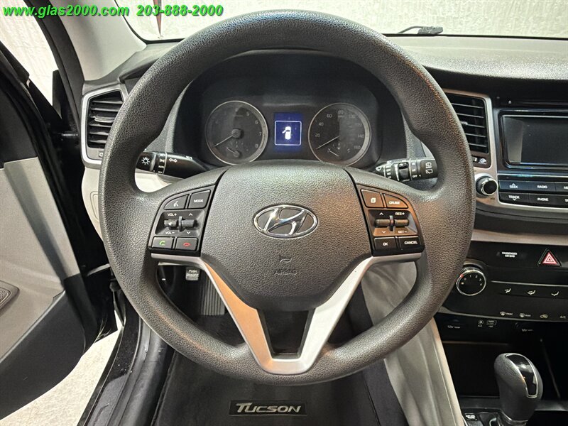 2018 Hyundai Tucson SE - Photo 4 - Bethany, CT 06524