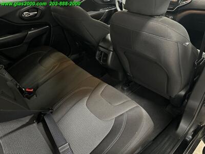 2019 Jeep Cherokee Latitude   - Photo 11 - Bethany, CT 06524