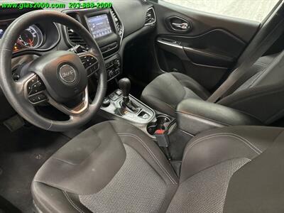 2019 Jeep Cherokee Latitude   - Photo 43 - Bethany, CT 06524