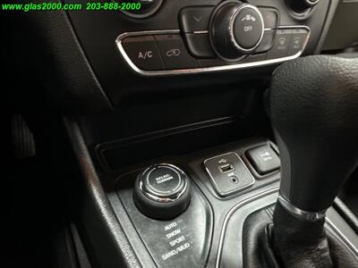 2019 Jeep Cherokee Latitude   - Photo 22 - Bethany, CT 06524