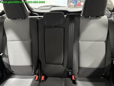 2017 Ford C-Max Hybrid SE - Photo 14 - Bethany, CT 06524