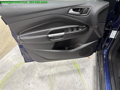 2017 Ford C-Max Hybrid SE - Photo 13 - Bethany, CT 06524