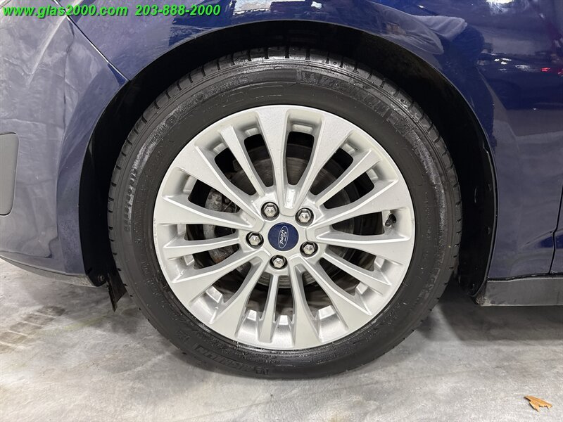 2017 Ford C-Max Hybrid SE - Photo 11 - Bethany, CT 06524